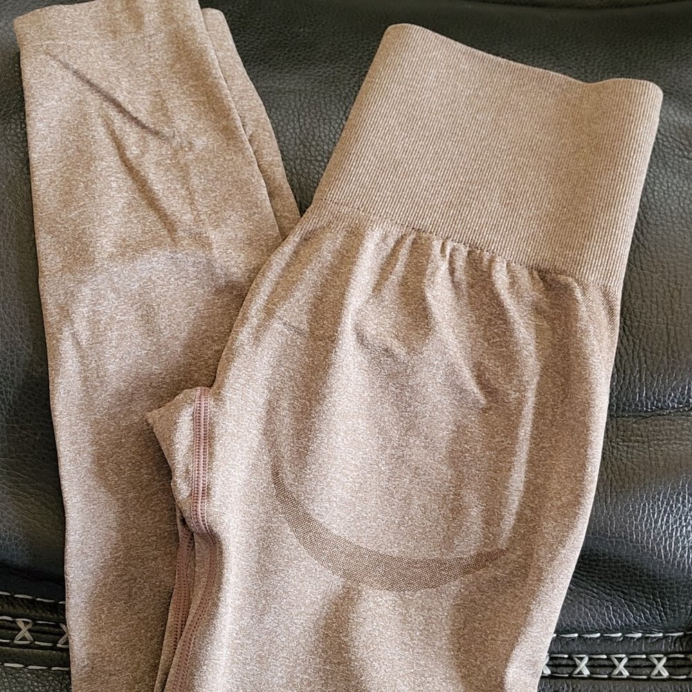 Size small leggings